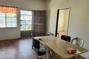 7846 Dayton St, Houston, TX 77012 - Photo 21