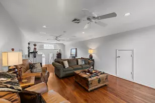 4814 Welford Dr, Bellaire, TX 77401 - Photo 23