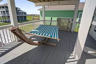 871 Townsend, Crystal Beach, TX 77650 - Photo 5