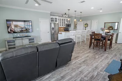 871 Townsend, Crystal Beach, TX 77650 - Photo 15