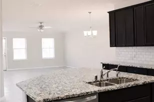 2923 Vales Point Dr, Fresno, TX 77545 - Photo 3