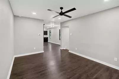 428 Van Molan Street, Houston, TX 77022 - Photo 9