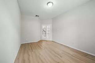 4927 Blackwater Ln, Sugar Land, TX 77479 - Photo 11