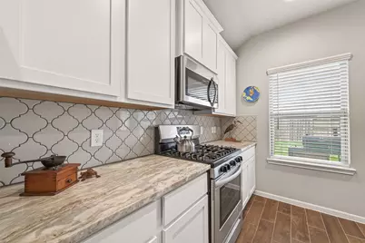 13306 Dalvay Beach Drive, Texas City, TX 77568 - Photo 3