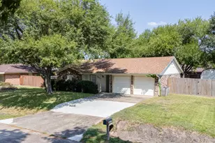 2415 Heather St, Highlands, TX 77562 - Photo 5