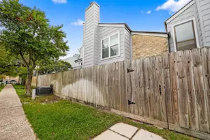 711 Worthshire St, Houston, TX 77008 - Photo 35