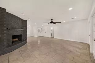 5835 Paisley St, Houston, TX 77096 - Photo 13