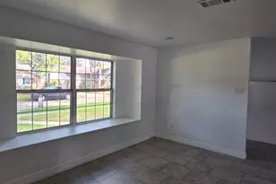5835 Paisley St, Houston, TX 77096 - Photo 3