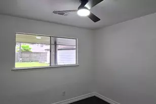 5835 Paisley St, Houston, TX 77096 - Photo 13