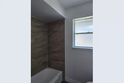 5835 Paisley Street, Houston, TX 77096 - Photo 11