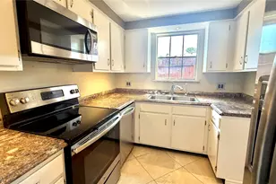 11710 Southlake Dr, Houston, TX 77077 - Photo 13