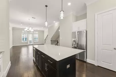 734 N Shepherd Drive, Houston, TX 77007 - Photo 11
