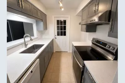 5218 Milwee Street #6, Houston, TX 77092 - Photo 7