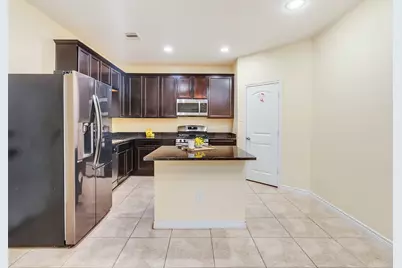 7923 Ashford Trace Drive, Houston, TX 77072 - Photo 9