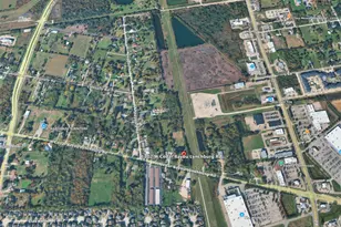 1302 W Cedar Bayou Lynchburg Rd, Baytown, TX 77521 - Photo 5