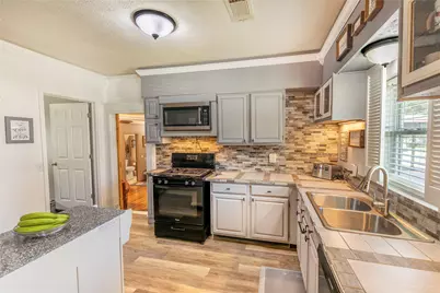 460 7th Street, Somerville, TX 77879 - Photo 7