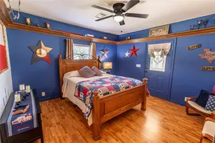 460 7th St, Somerville, TX 77879 - Photo 15