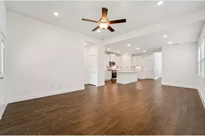 279 Mallards Rim Drive, Willis, TX 77318 - Photo 5