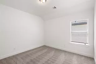 279 Mallards Rim Dr, Willis, TX 77318 - Photo 11