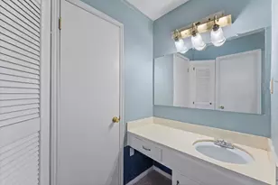 10556 Hammerly Blvd, Houston, TX 77043 - Photo 19