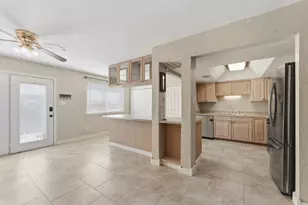 10556 Hammerly Blvd, Houston, TX 77043 - Photo 9