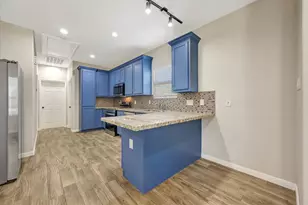 904 W Sealy St, Alvin, TX 77511 - Photo 7