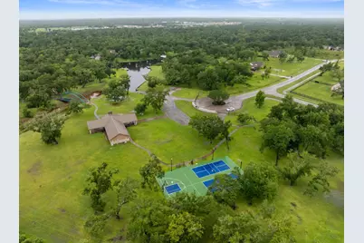 32610 Bayou Bend, Richwood, TX 77515 - Photo 15