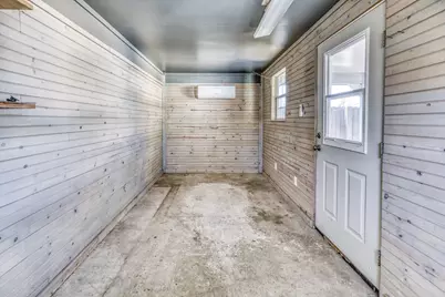 210 W Bell Street, Fayetteville, TX 78940 - Photo 21