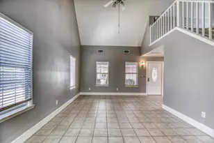210 W Bell St, Fayetteville, TX 78940 - Photo 5