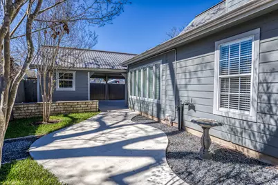 210 W Bell Street, Fayetteville, TX 78940 - Photo 3