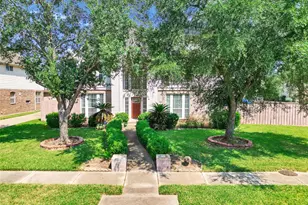 3902 Breaux Bridge Ln, Sugar Land, TX 77479 - Photo 1