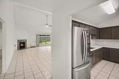 10926 Collingswood Drive, La Porte, TX 77571 - Photo 7