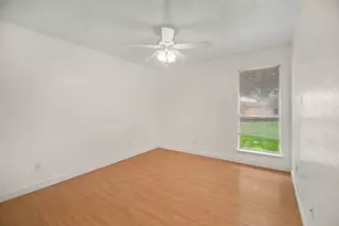 10926 Collingswood Dr, La Porte, TX 77571 - Photo 27