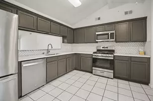 10926 Collingswood Dr, La Porte, TX 77571 - Photo 11