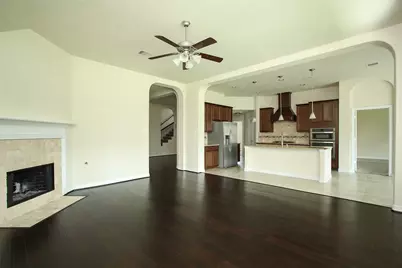 34 Estherwood Place, The Woodlands, TX 77354 - Photo 9