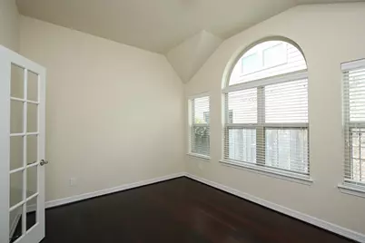 34 Estherwood Place, The Woodlands, TX 77354 - Photo 7