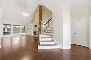 19307 Pinewood Bluff Ln, Humble, TX 77346 - Photo 5