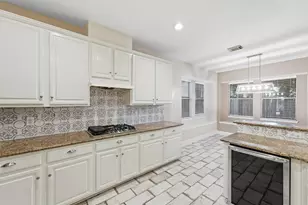 19307 Pinewood Bluff Ln, Humble, TX 77346 - Photo 11