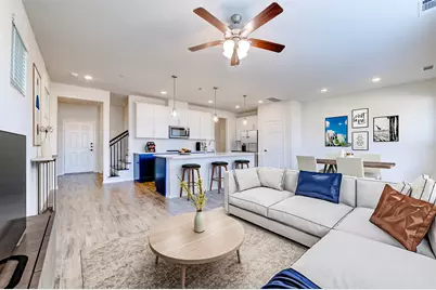 10504 Marston Vineyard Drive, Houston, TX 77025 - Photo 9