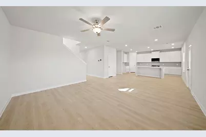 10703 Aston Court, Bryan, TX 77845 - Photo 7