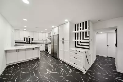 2101 Fountain View Drive #25C, Houston, TX 77057 - Photo 5