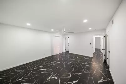 2101 Fountain View Drive #25C, Houston, TX 77057 - Photo 23