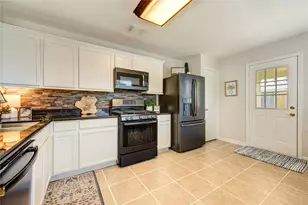 3010 E Legends Bend Dr, Spring, TX 77386 - Photo 13