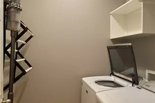 70 N Spinning Wheel Cir, The Woodlands, TX 77382 - Photo 33