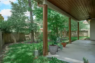 70 N Spinning Wheel Cir, The Woodlands, TX 77382 - Photo 37
