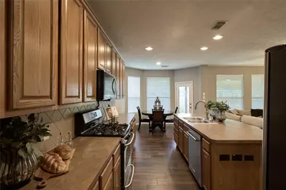 70 N Spinning Wheel Circle, The Woodlands, TX 77382 - Photo 13