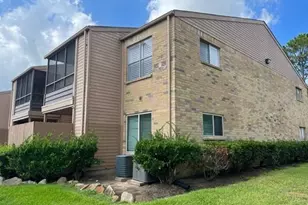 10555 Turtlewood Ct, Houston, TX 77072 - Photo 1
