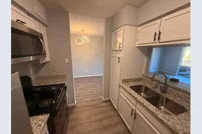 10555 Turtlewood Court #1709, Houston, TX 77072 - Photo 7