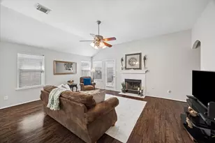 21583 Kings Bend Dr, Kingwood, TX 77339 - Photo 5