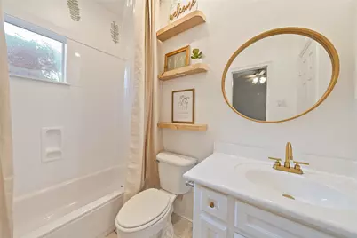 1515 Hyde Park Boulevard #2, Houston, TX 77006 - Photo 5